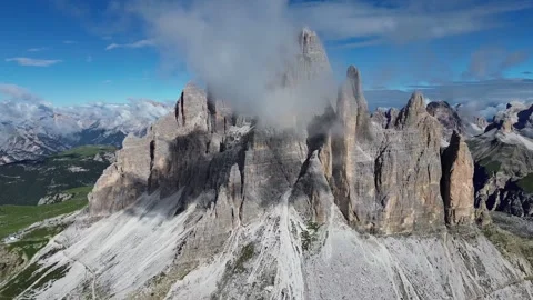 Drone video Tre Cime di Lavaredo Dolomites Italy europe Video stock 302585017