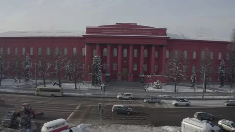 Drone video. Winter aerial view of the Taras Shevchenko National University 스톡 동영상 150981486