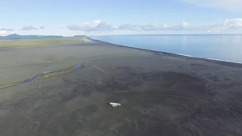 Drone view of abandoned DC3 in Iceland Video stock 83875863