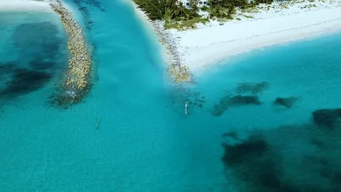 Drone View Along Smith Point Beachfront, Grand Bahama Island Bahamas Video stock 98964631