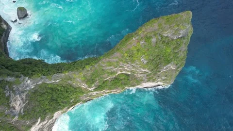 Drone View of Bali’s Coastal Waves: 4K 60fps Cliffs and Ocean Video stock 296103380