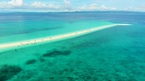 A drone view of the beautiful remote island of Kalanggaman in the Philippines. Stock-Footage 160133669