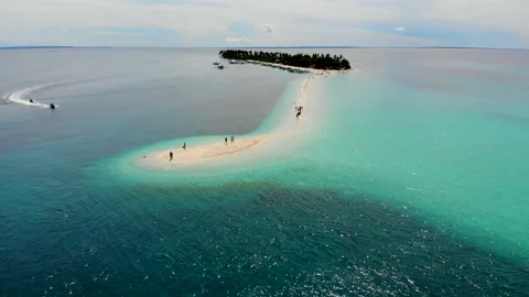 A drone view of the beautiful remote island of Kalanggaman in the Philippines. Stock Footage 160133729