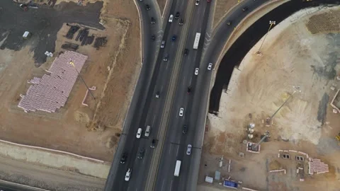 Drone view of busy complex road junction in Saudi Arabia Riyadh Stockbeeldmateriaal 285328196