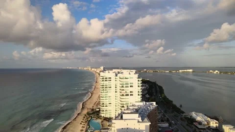 Drone view of Cancun hotel zone. Stockbeeldmateriaal 208461424