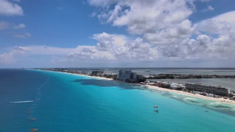 Drone view of Cancun hotel zone. Stockbeeldmateriaal 208510249