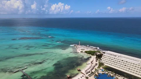 Drone view of Cancun lighthouse. Stock-Footage 208457949