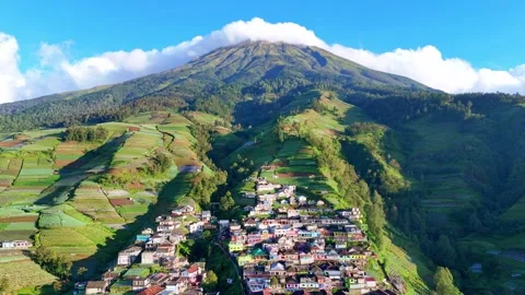 Drone view of the charming Nepal van Java village at the foot of Mount Sumbing. Stock Footage 321600817