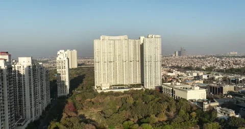 Drone view of DLF luxury spartment building in moti nagar west delhi, 4k footage 库存影片 330346273