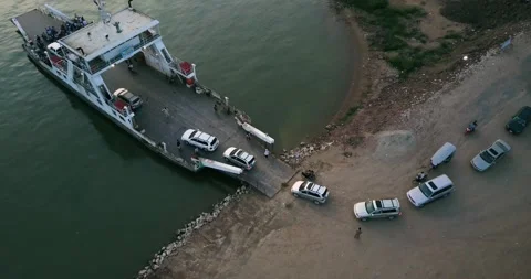 Drone View - Ferry Phnom Penh 4k Stockbeeldmateriaal 155841639