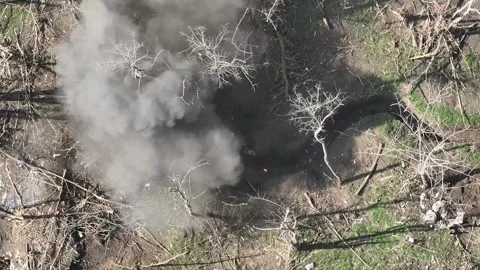 Drone View: FPV Loitering and Dive on Target in War Zone Stockbeeldmateriaal 332355896