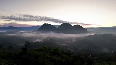 Drone View of Misty Blue Hour Before Sunrise Over Meratus  Mountains 库存影片 335066340