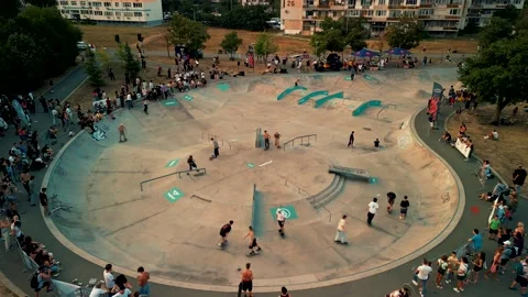 Drone view over skate park 스톡 동영상 230455637