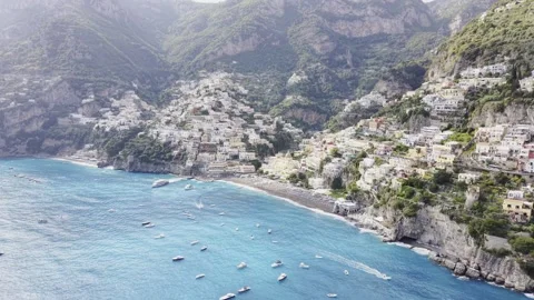 Drone View of Positano Beach and Cliffside Houses Italy Vidéo 334721865