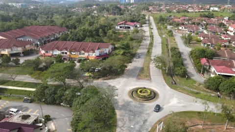 Drone view of roundabout in Desa Pinggiran Putra Putrajaya Stock Footage 149279393