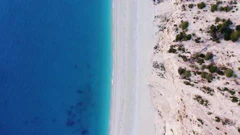 Drone view of scenic beach with white sand and turquoise sea, Greek islands. Stock-Footage 155801636