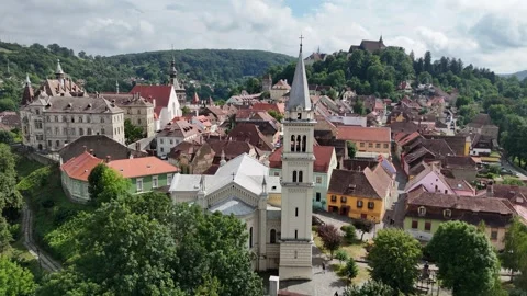 Drone View of Sighișoara’s Medieval Clock Tower and Citadel Vídeo Stock 314235856