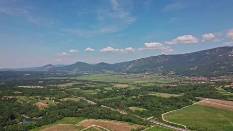 Drone view of Slovenian landscape Vídeos de archivo 331515926