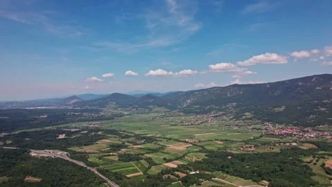 Drone view of Slovenian landscape Vídeos de archivo 331515959