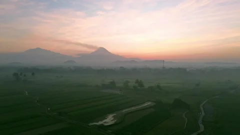 Drone view sunrise in mount merapi and  merbabu Video stock 249507503