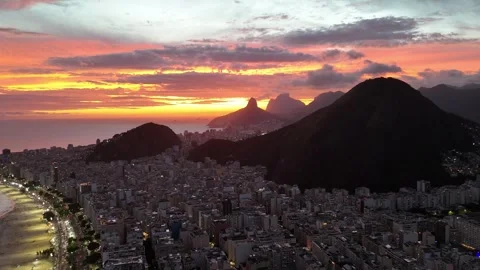 Drone view of sunset above Copacabana neighbourhood, Rio de Janeiro Video stock 328023349