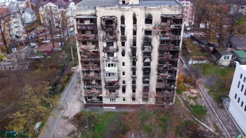 Drone View of Ukraine War Destroyed Residential Building in Irpin, Kyiv Region Vídeos de archivo 228883888