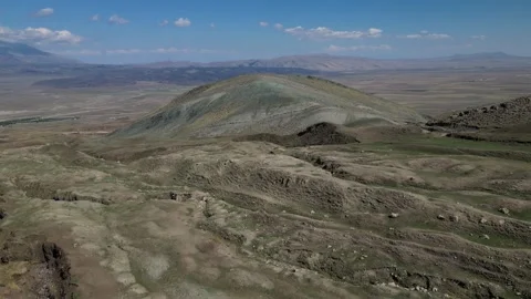 Drone View of Unusual Mountain, Noah's Ark, Durupınar site, Turkiye 4K 库存影片 346982011
