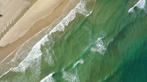 Drone view of waves on beach and tropical forest 스톡 동영상 170863484