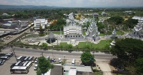 Drone View White Temple Chiang Rai Stockbeeldmateriaal 76930228