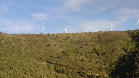 Drone View Of Wind Turbines Spinning On Top Of A Mountain 스톡 동영상 114578719