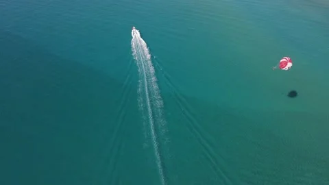 Drone wiev of speedboat parasiling 動画素材 164357438