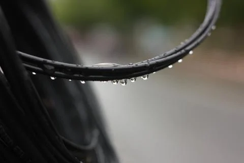 Drop on black wire Foto stock