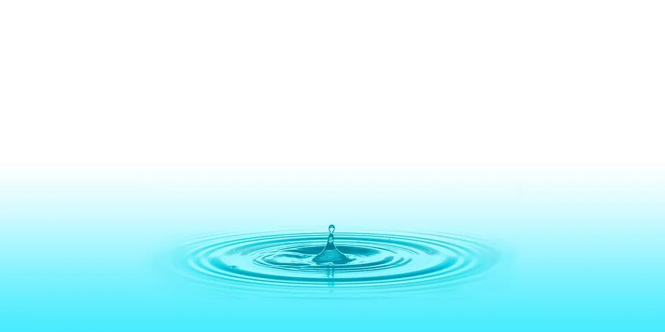 A drop of blue water on the surface of the water 3d illustration Illustrazione stock