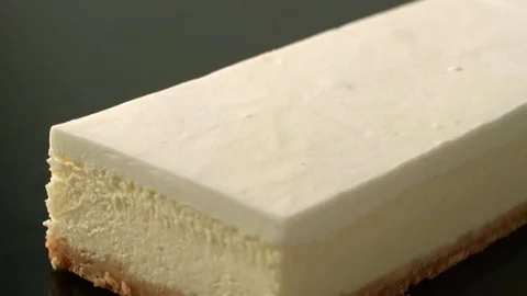 Drop of jam on cheese cake Stock Footage 81792156