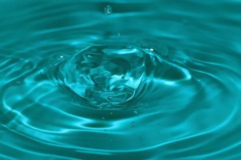 Drop of liquid Stock-Fotos