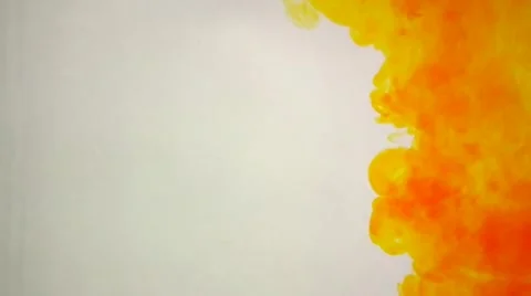 Drop Of  yellow Ink In Water motion like smoke Vidéo 1090906