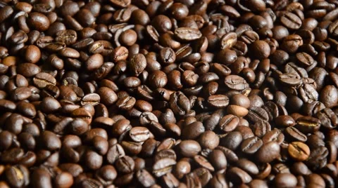 Droping coffe beans Stock Footage 41030456