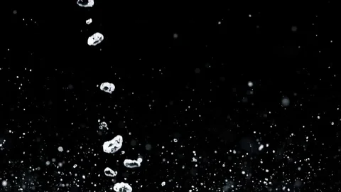 Drops And Splashes Of Water In Slow Motion - 31 Stockbeeldmateriaal 69836948
