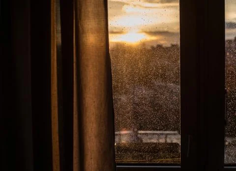 Drops of rain on window after a storm.  Foto stock