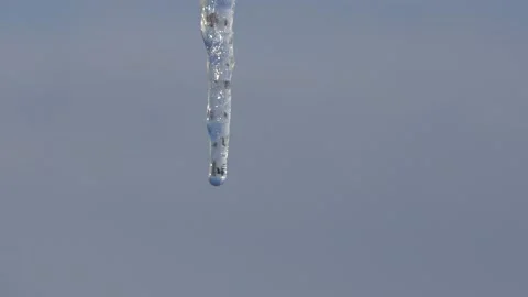 Drops of water falling from icicles 스톡 동영상 150740246