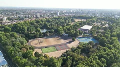 Drought in London, Climate change effect , Battersea Park, 9th Aug 2026 Vídeo Stock 341845958