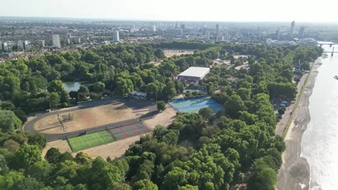 Drought in London, Climate change effect , Battersea Park, 9th Aug 2026 Vídeo Stock 341846265
