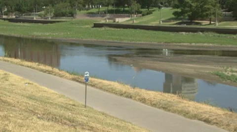 Drought river levels  Stock-Footage 8517551