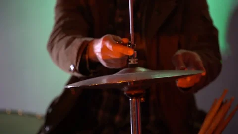 Drum Cymbal Set Up Under Colored Lighting Stockbeeldmateriaal 94014069