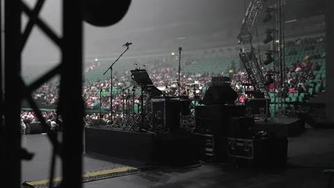 Drum kit on the stage Vidéo 205712585