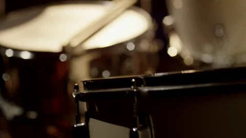Drum Sticks on a Drum Kit 库存影片 246772821