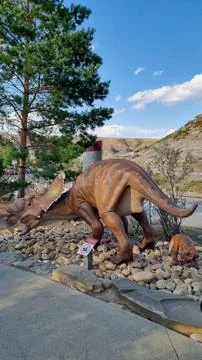DRUMHELLER ALBERTA CANADA 08 06 2023: World's Largest Dinosaur is located in  Foto stock