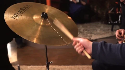 A Drummer Plays In Close Up 库存影片 126721271