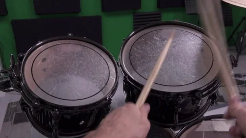 Drummer Point of View, Playing Tom-tom Drums Stockbeeldmateriaal 81829359