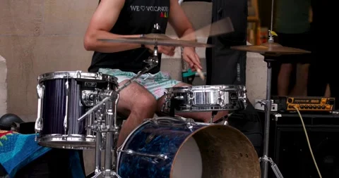 Drummer on the street 스톡 동영상 259706827